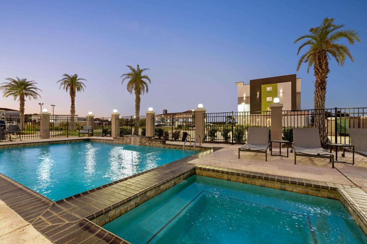 La Quinta By Wyndham Port Arthur Exterior foto